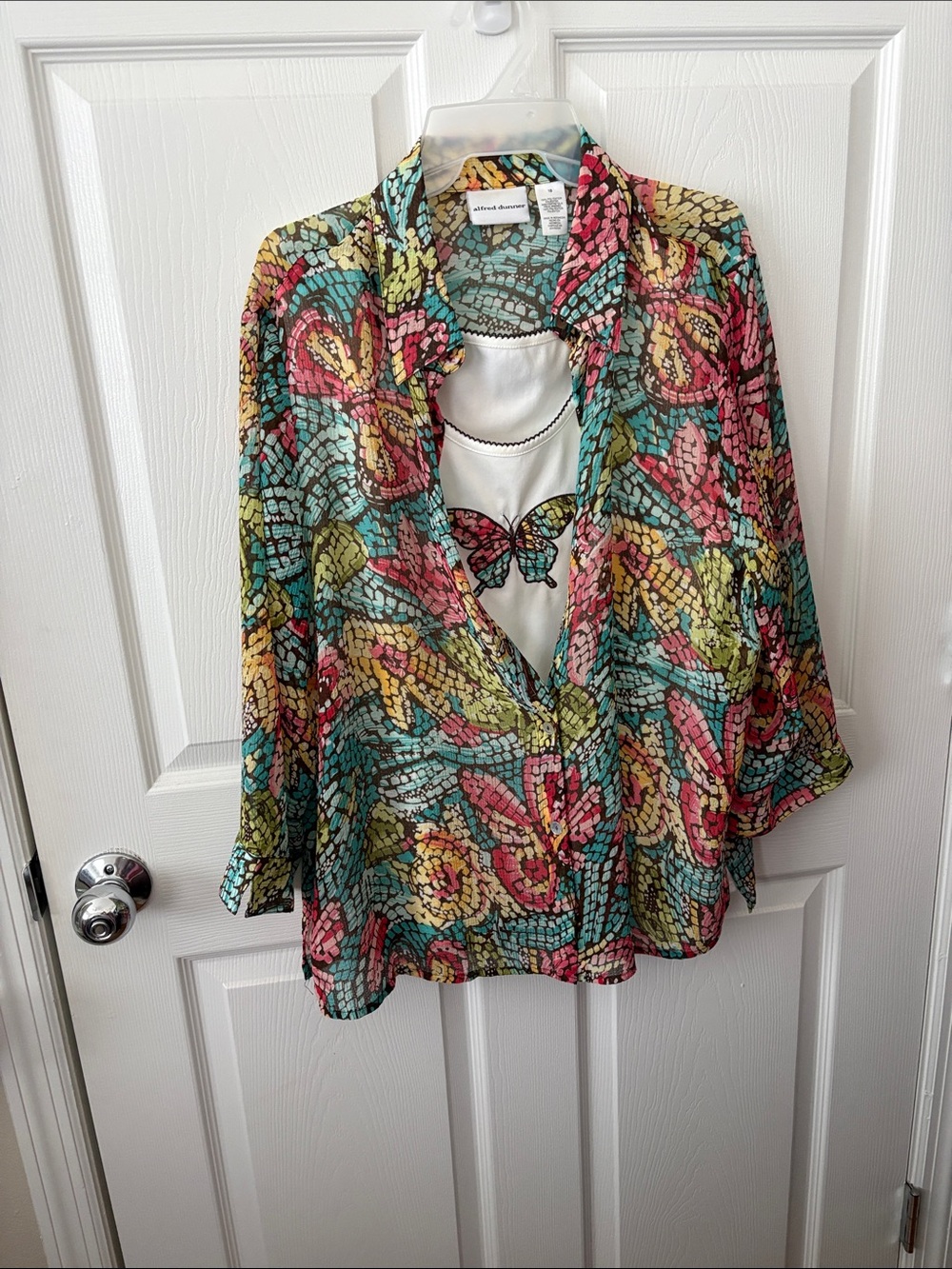 Alberto Makali Multicolor Butterfly Print Blouse - Pink/Teal